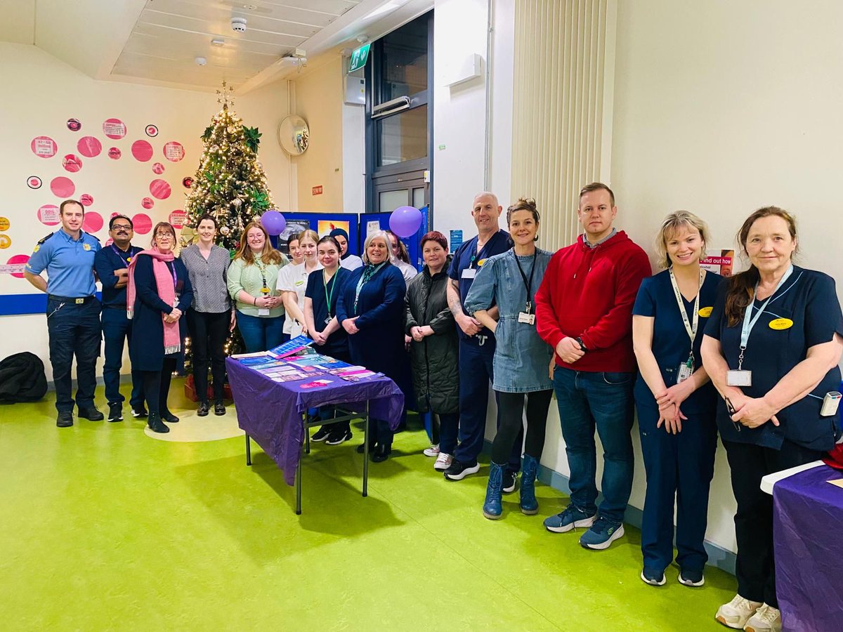 HSEMidWest's tweet image. Last night, UHL's facade was illuminated in purple to mark 𝟏𝟔 𝐃𝐚𝐲𝐬 𝐨𝐟 𝐀𝐜𝐭𝐢𝐨𝐧, a campaign which raises awareness &amp;amp; calls for changes to end violence against women &amp;amp; girls #16DaysOfAction 
1/3