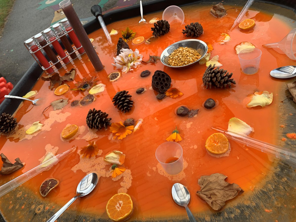 West Winch Primary tweet media