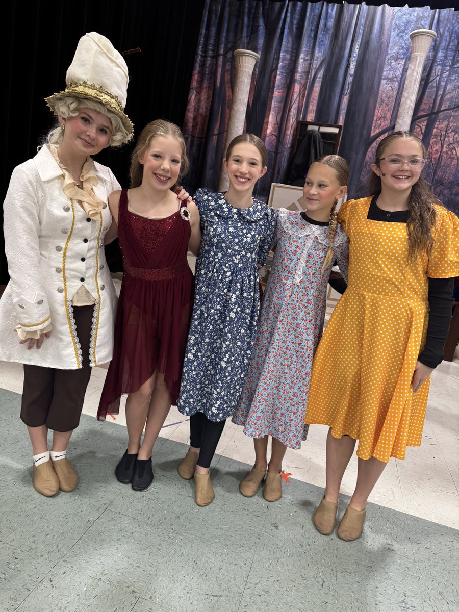 Beauty and the Beast 2nd grade show!!  So much talent at OQMS! Brava!!!! <a href="/jennatreanor/">Jenna Treanor</a> #sd113a #oqms <a href="/SD113A/">SD113A</a>
