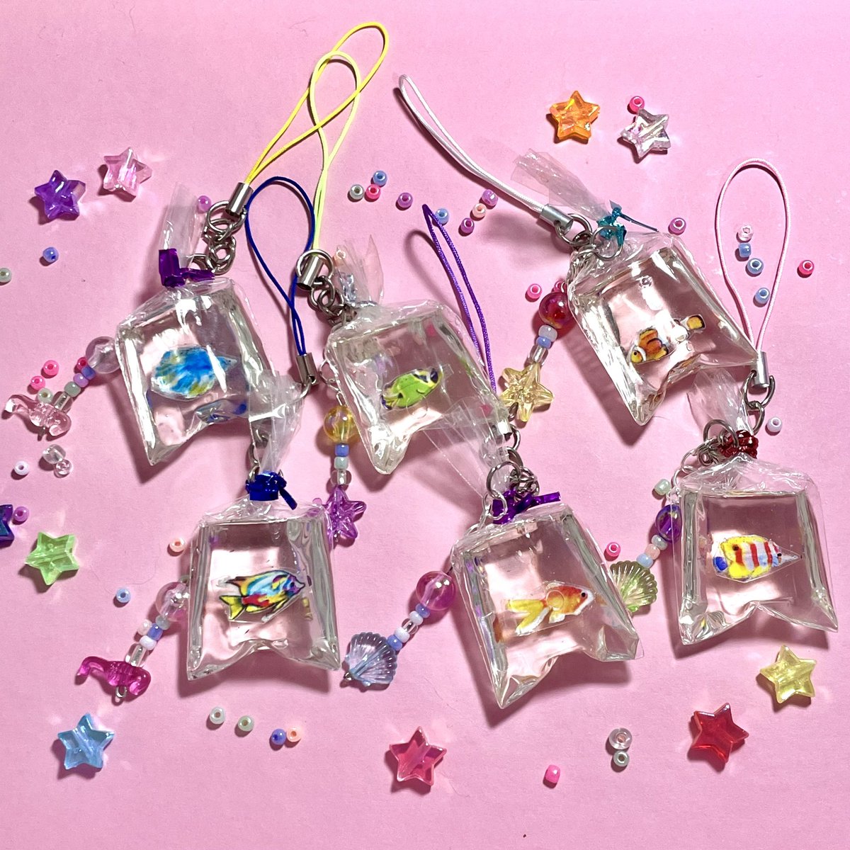 bitzybiz's tweet photo. 🫧🐟 𝙧𝙚𝙖𝙡 𝙨𝙖𝙢𝙥𝙡𝙚 🐠🫧

important notes: 
fish and charms are given random but don’t worry you can pick the strap &amp; we guarantee it will be still cute! https://t.co/KKVry3ZUnM