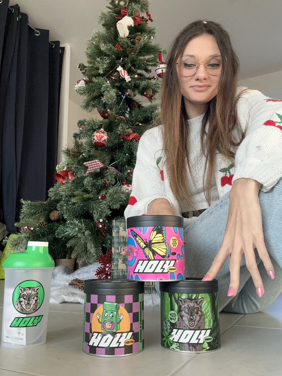 JennyyOfficiel's tweet photo. 🎁GIVEAWAY XHOLYMAS🎁

Pour les fêtes de fin d’année avec @holysquad_fr, on vous fait gagner ce lot, Wood rude Wolf, Bubblegum Butterfly & Darjeeling x Honey (Iced Tea)

Il suffit de : 
➡️ Follow @JennyyOfficiel & @holysquad_fr 
🔁 Retweet
➡️ Tag deux amis en commentaires 

✨Tirage au sort le 18/12/24✨

🍀 Bonne chance à tous

#Giveaway #Giveaways #christmas