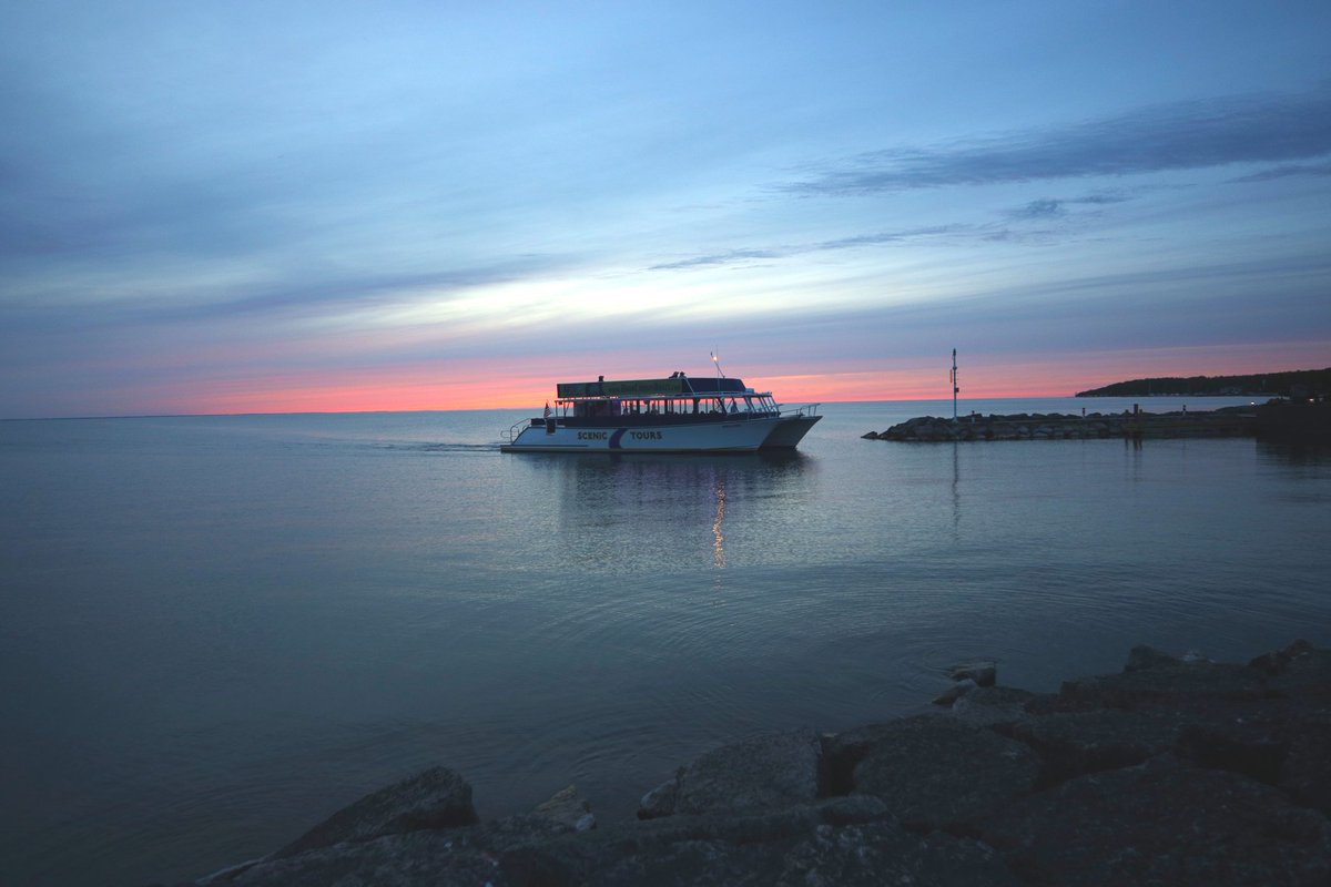 mchone_eric's tweet photo. Tour boat returning to Sister Bay Marina, Sister Bay, Door County Wisconsin. https://t.co/HmfooY0qOk