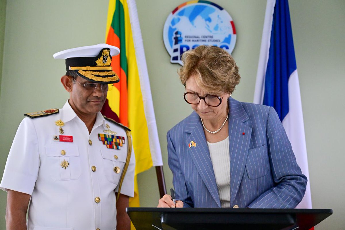 Secretary General of <a href="/francediplo_EN/">France Diplomacy 🇫🇷🇪🇺</a>, <a href="/amdescotes/">Anne-Marie Descôtes</a> accompanied by Chargé d’affaires <a href="/mnduris/">mnduris</a> &amp; <a href="/jeromebres/">Jérôme BRESSON</a> Directeur adjoint <a href="/CoopSecuDefense/">DCSD🇫🇷</a> <a href="/francediplo/">France Diplomatie 🇫🇷🇪🇺</a> participated in the inauguration of the Regional Centre for Maritime Studies (RCMS) established at <a href="/Kotelawala_uni/">KDU</a> 🇫🇷🤝🇱🇰