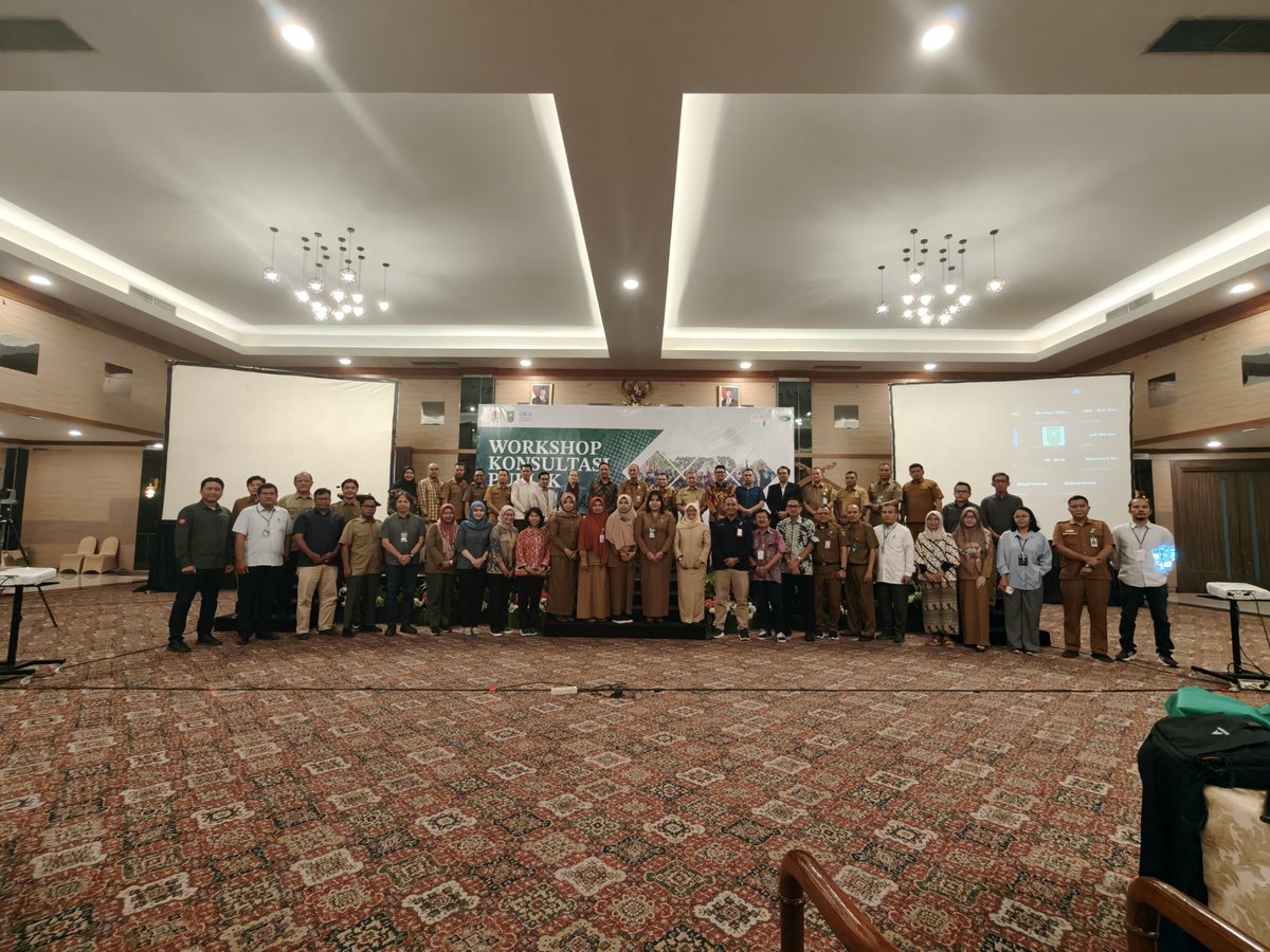 Riau’s peatlands and mangroves are critical for storing carbon, conserving #biodiversity, and supporting local livelihoods. Protecting these ecosystems through REDD+ safeguards is key to achieving Indonesia’s NDC targets and ensuring a sustainable future for all. #ClimateAction