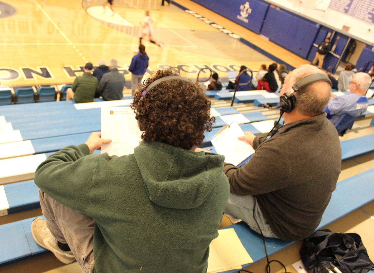 With 21 years of on-air experience at <a href="/News12WC/">News12WC</a>, Pete Ruf has plenty of expertise to offer the students of Hendrick Hudson.

Read more about the new program — and why Ruf hopes interest in broadcasting <a href="/HenHudAthletics/">Hen Hud Athletics</a>' events continues to grow: tinyurl.com/5f8hvryh ⚓️🎙️🏀