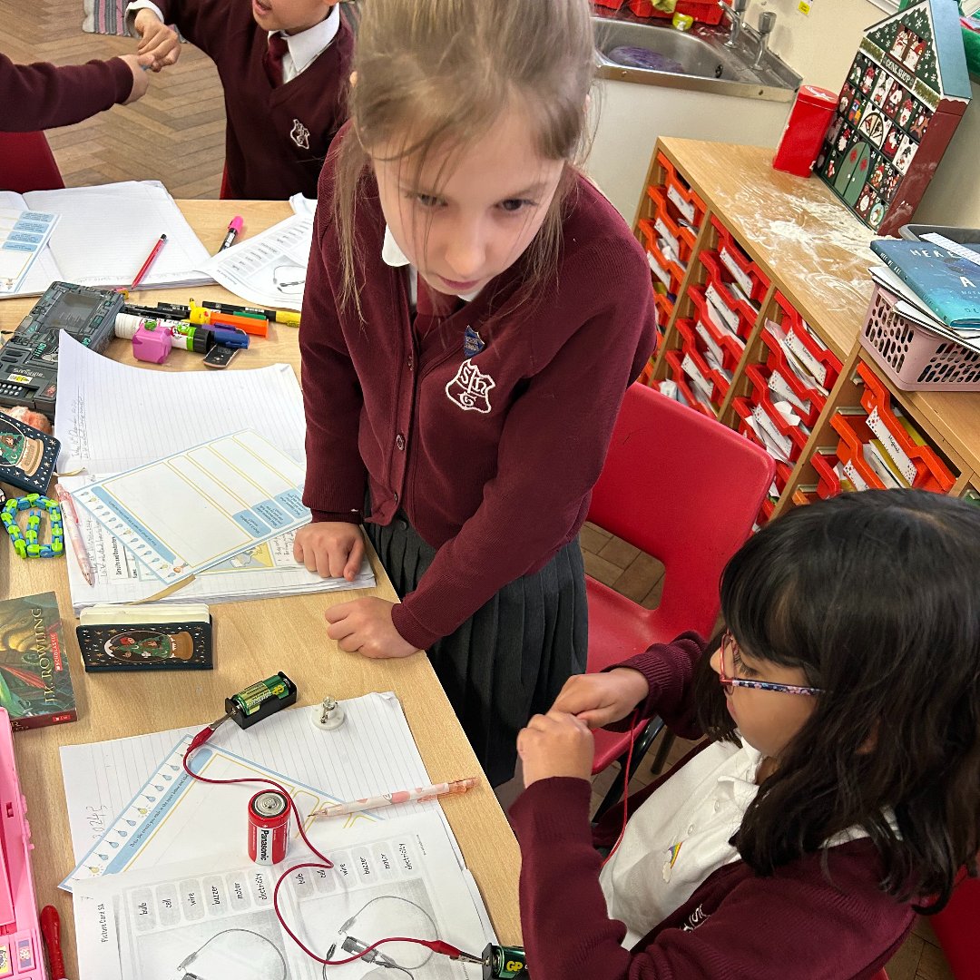 Sacred Heart School tweet media