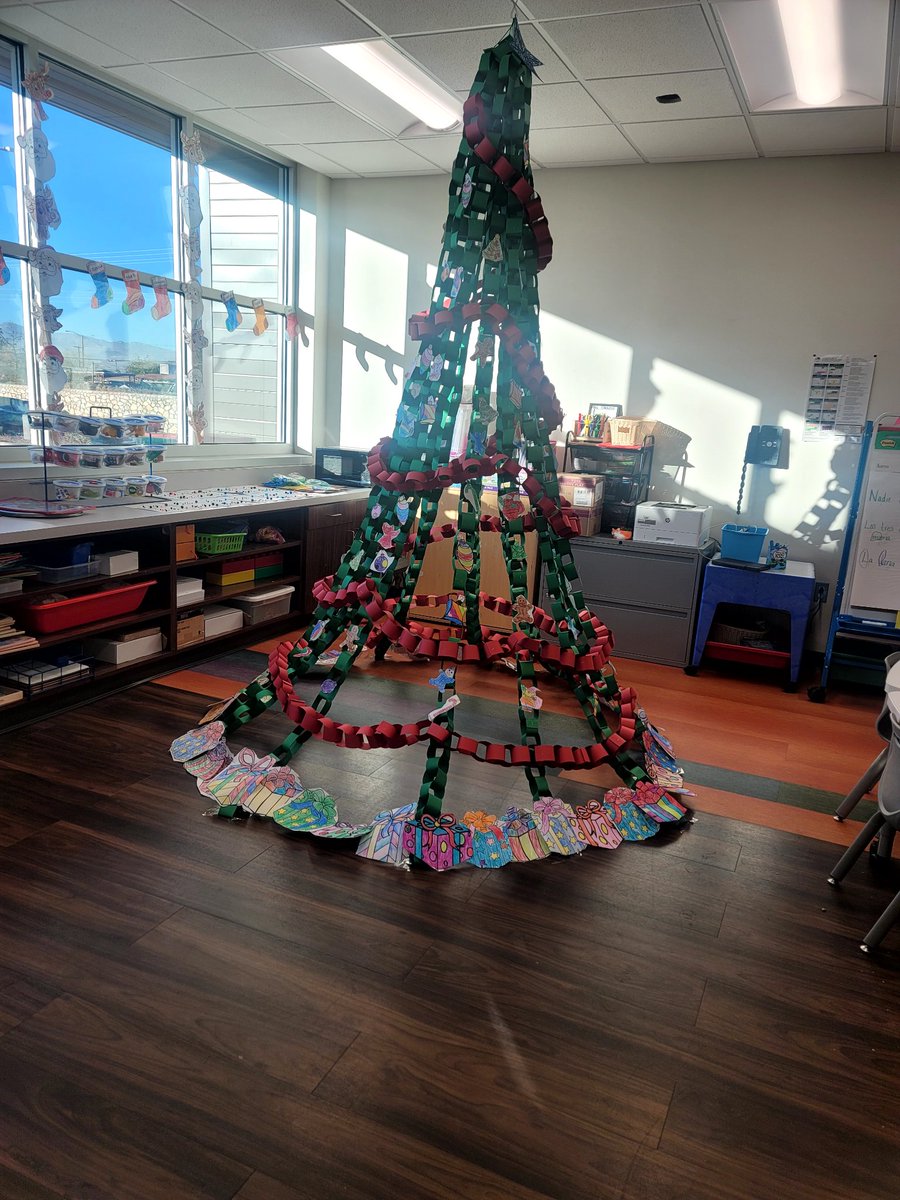 FelipeGuevara@DrTinajero (@fdg_drtinajero) on Twitter photo It begging to look like Christmas! <a href="/DrTinajeroEPISD/">Dr. Josefina V. Tinajero PK-8</a> Ms. Cavazos classroom looking Great! <a href="/ArtsHenderson/">Tinajero Visual Arts</a> <a href="/EPISD/">EPISD</a> #ItStartsWithUs It begging to look like Christmas! <a href="/DrTinajeroEPISD/">Dr. Josefina V. Tinajero PK-8</a> Ms. Cavazos classroom looking Great! <a href="/ArtsHenderson/">Tinajero Visual Arts</a> <a href="/EPISD/">EPISD</a> #ItStartsWithUs