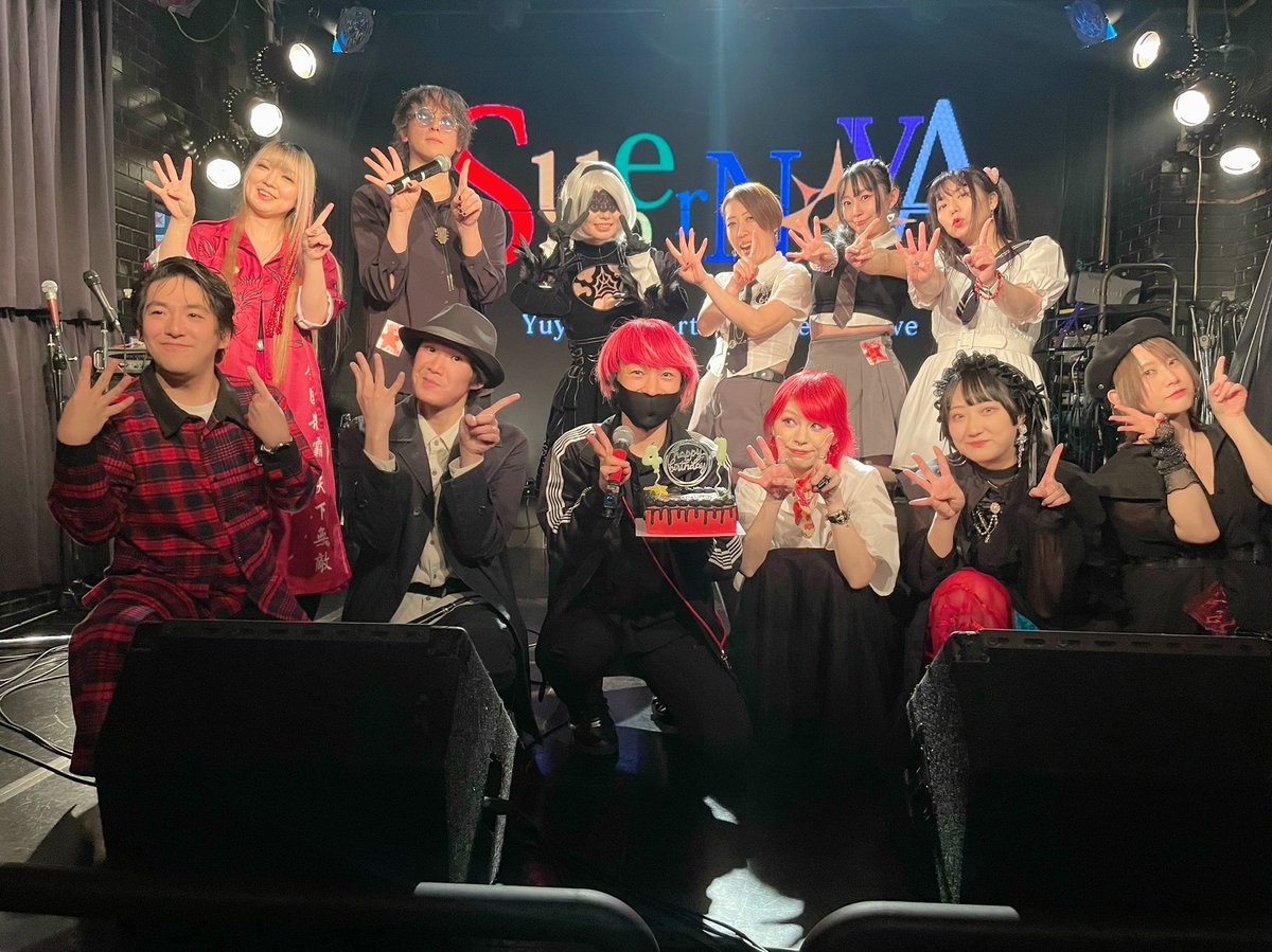 yuya1204's tweet photo. #ゆや誕2024 vol.10 『SuperNova』

めっちゃくちゃ楽しかったし、素晴らしい演者の皆様とお客様と一体となれて最高でした🥹✨
この日の発起人でスペシャルサンクスのリドPさんにも大感謝🙇‍♂️🙇‍♂️
またやりましょ！！！

缶バッチ沢山GETして頂いたのも嬉しすぎ🙌
今後ともよろしくお願いします^^ https://t.co/ZqQpIBbkeY