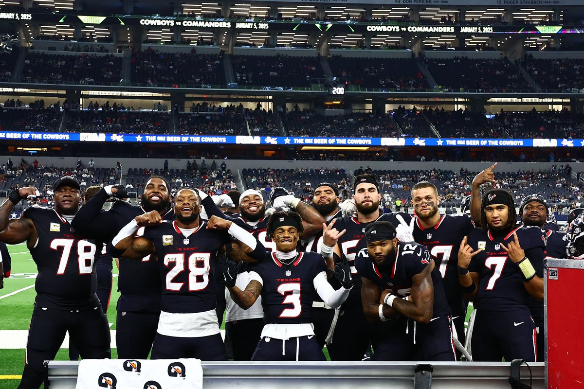 TexansCommenter's tweet photo. #ProBowlVote + @A_train2_ 
#ProBowlVote  + @Joe_MainMixon 
#ProBowlVote  + @KingTunsil78 
#ProBowlVote  + @stingjr 
#ProBowlVote  + @CJ7STROUD 
#ProBowlVote  + @lbg_nico7 
#ProBowlVote  + @will_anderson28 
#ProBowlVote  + @DHunt94_TX 
#ProBowlVote  + @JalenPitre1 https://t.co/xVIVALnvUI