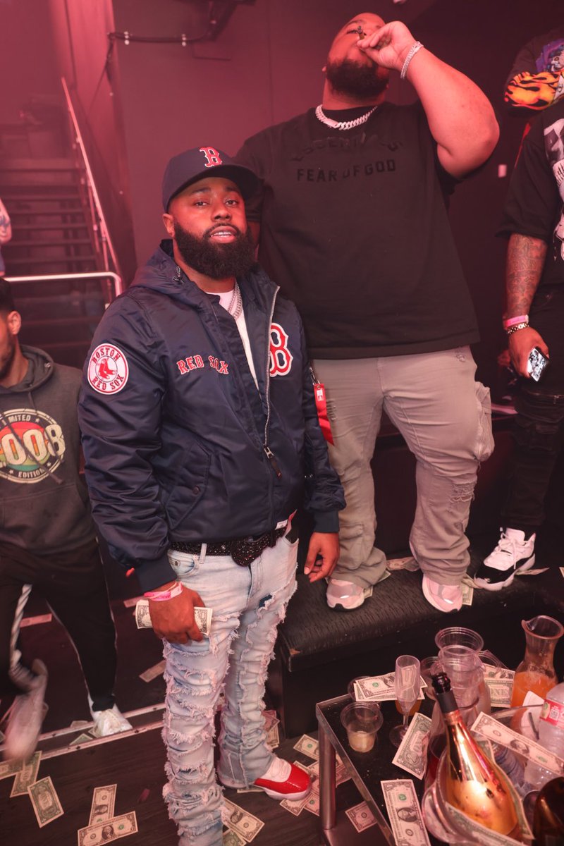 bigdre____'s tweet photo. type shit📌 https://t.co/mUeWECrAQR