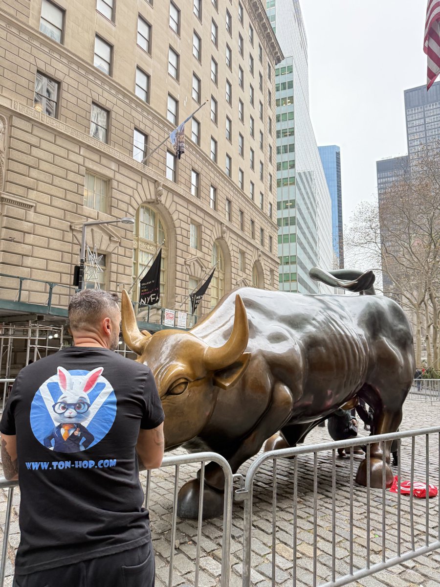 $thop is visiting #NewYorkCity , if you see our rabbit, say hello.