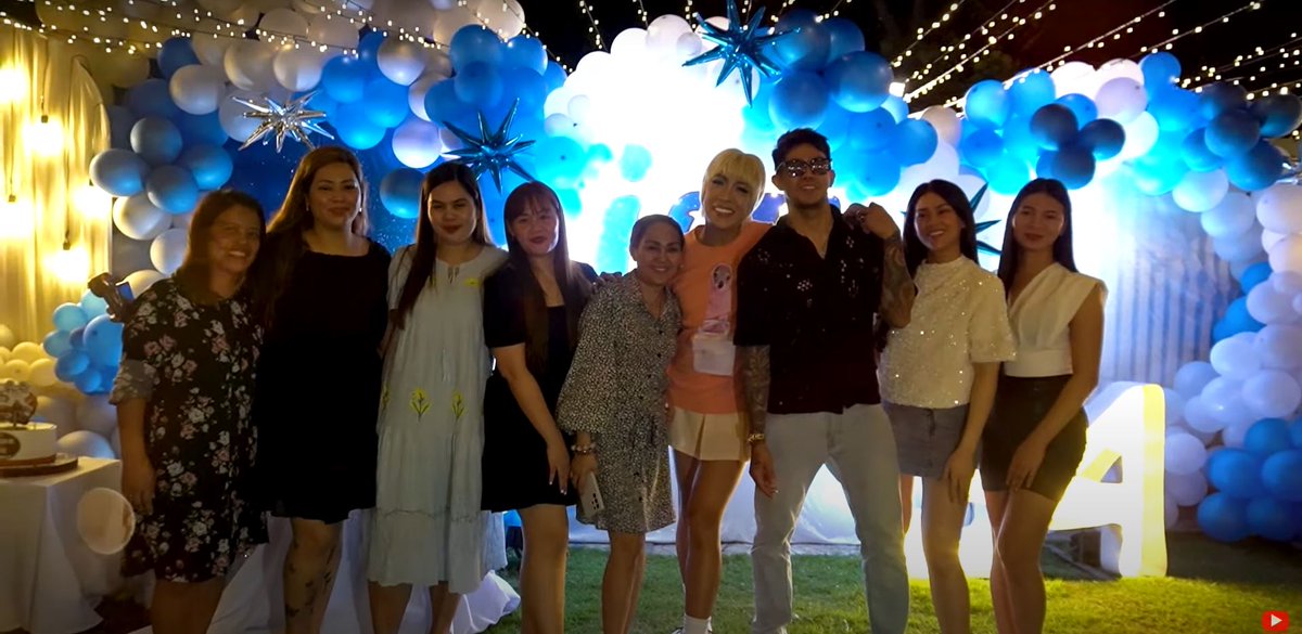 ViFeelings's tweet photo. yes look at ion and jose marie viceral perez huhu perfect alsoooo please

#ViceGanda | #ViceIon | #IonPerez
link: https://t.co/NcZamEWBL9 https://t.co/ZdWG5xbNRH