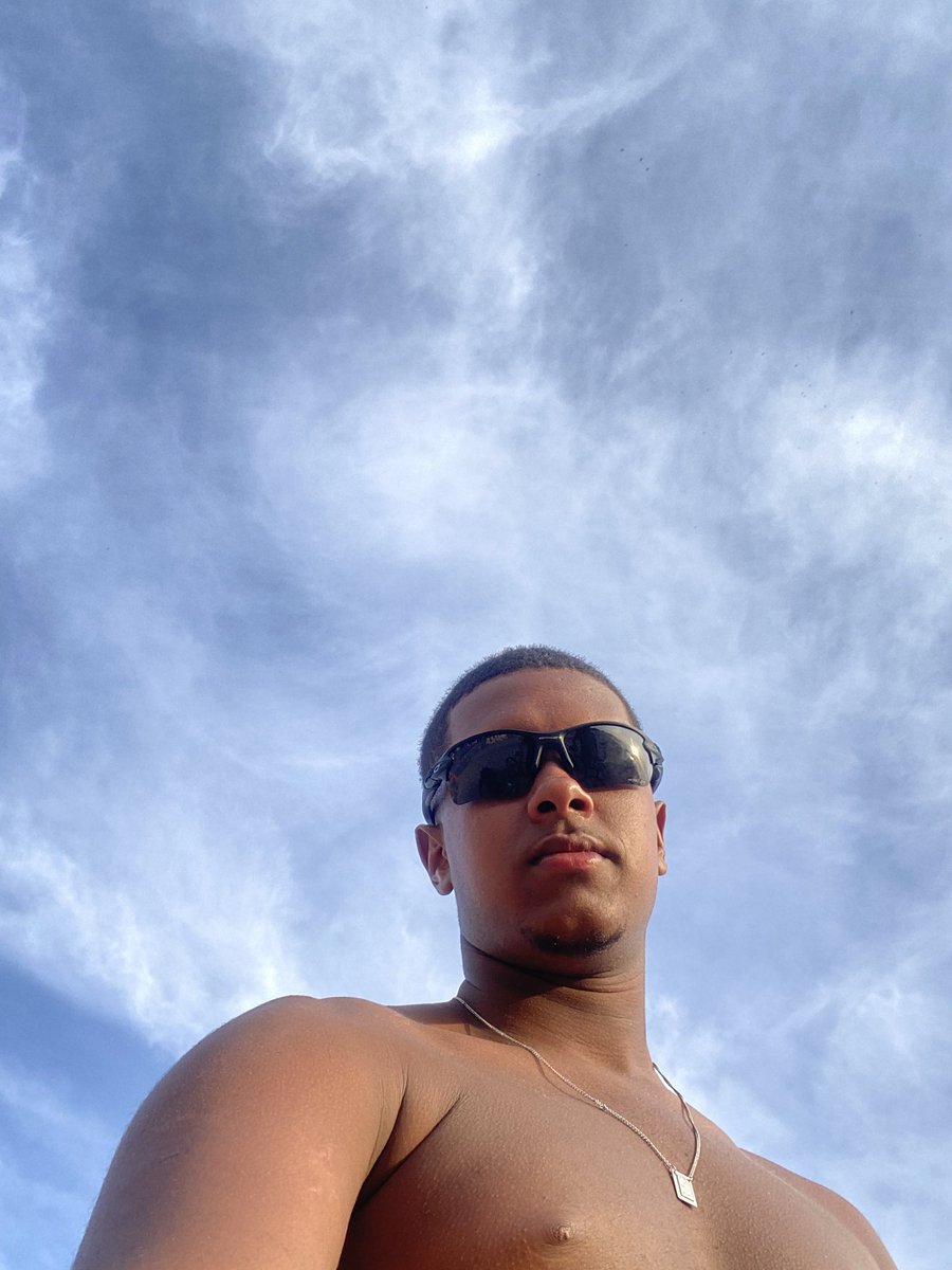 David_Mrs14's tweet photo. 🏖️ https://t.co/VXQnH7waZT