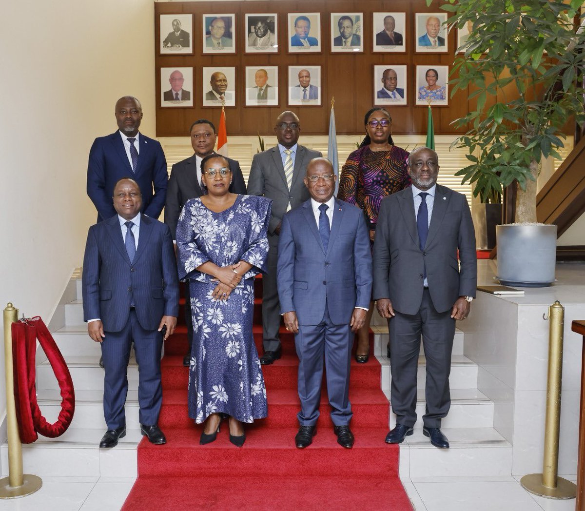 ONU_CIV's tweet image. Mme N&apos;Garnim-Ganga, nouvelle Coordonnatrice résidente de l&apos;@ONU_CIV, a présenté la copie figurée de ses lettres de créance au Ministre des Affaires Etrangères, @KacouAdomLeon. 
Elle a réaffirmé l’engagement des Nations Unies à soutenir la réalisation des #ODD en Côte d&apos;Ivoire.