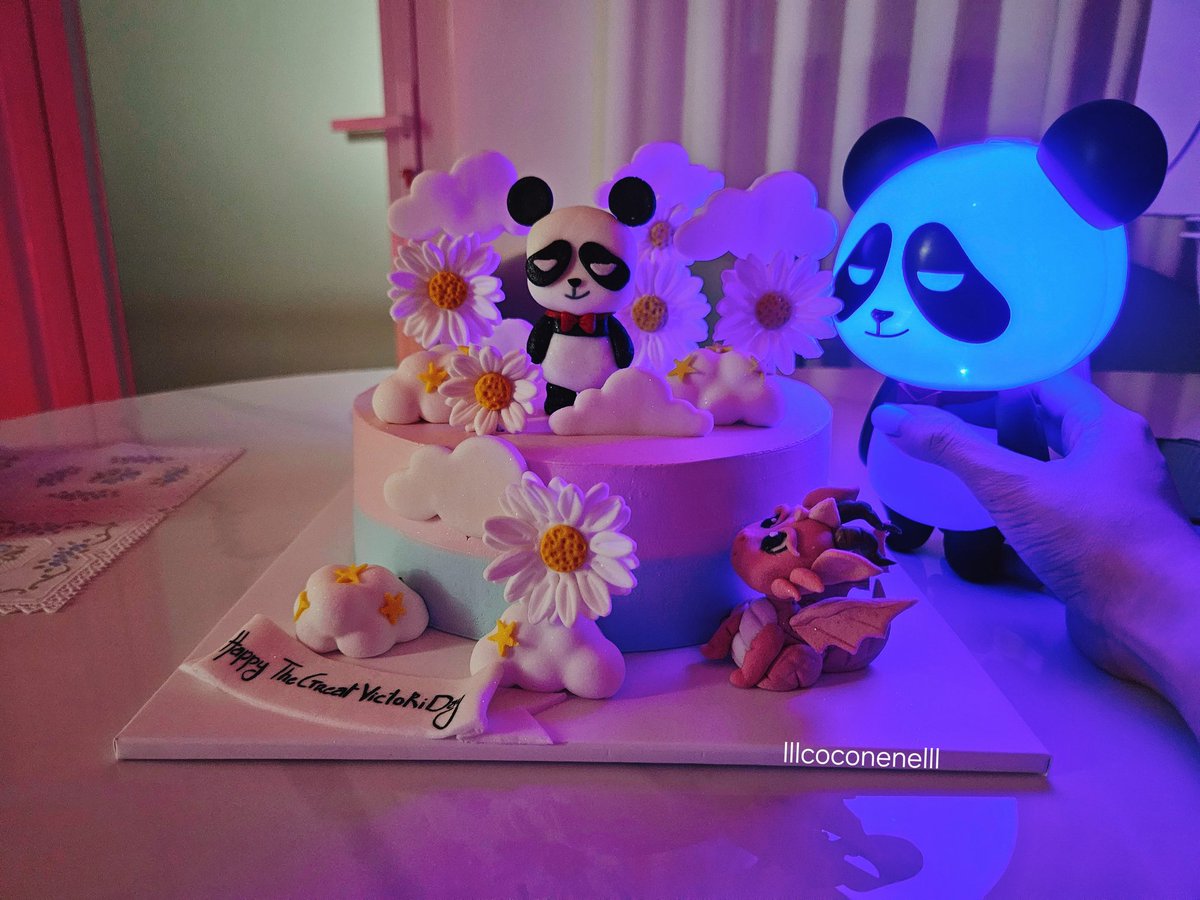 coconene0421's tweet photo. ✨ Remember that you are so strong and you are always loved, baby. ✨
✨ I hope happiness will be with you. I wish you the best ✨
 #TheGreatVictoRiDay #SEUNGRI #seungriseyo #happybirthday #胜利 #승리 #VICTORY #スンリ #スンちゃん #HappySeungriDay 
 SEUNGRI SHINES BRIGHTER https://t.co/VvabLW0fdR