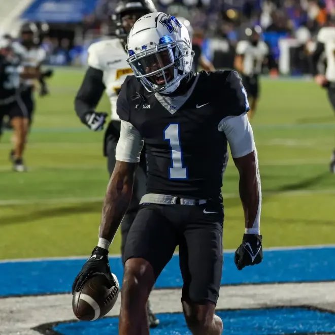 KalenAGTG's tweet photo. After a great conversation with @stewdg1 I’m blessed to say I’ve received D1 offer from Middle Tennessee State University! #Bluenited #backtowork #Csmisdbu #ogisdbu @MT_FB @Ogthetruth @Coach_Sekona @coachTcsm @tlbutler5 @CoachJackson24 @CoachDblR @JUCOFFrenzy @BrandonHuffman https://t.co/f7JOVRkXCy