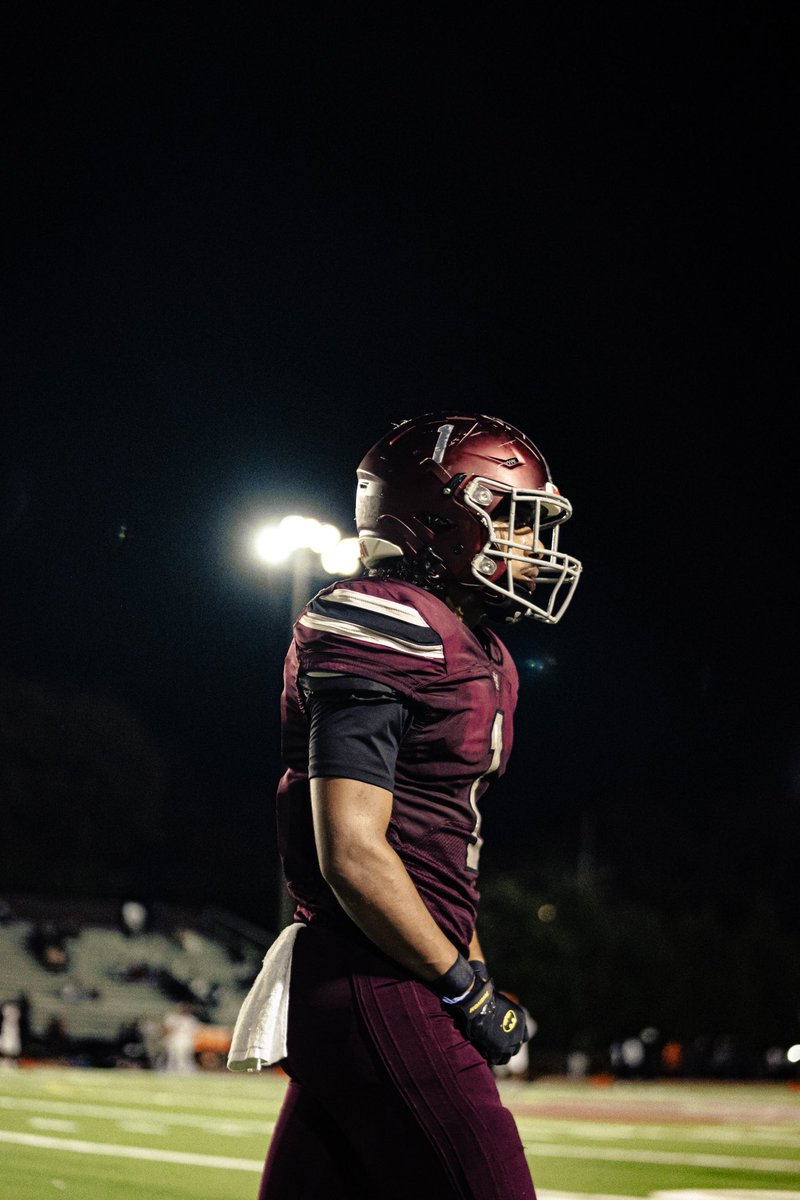 antonihavin's tweet photo. Blessed to be named 2nd team all region RB🥇 
@CoachTaylorMV @coach_benavides https://t.co/HP0fQ4Rz9C