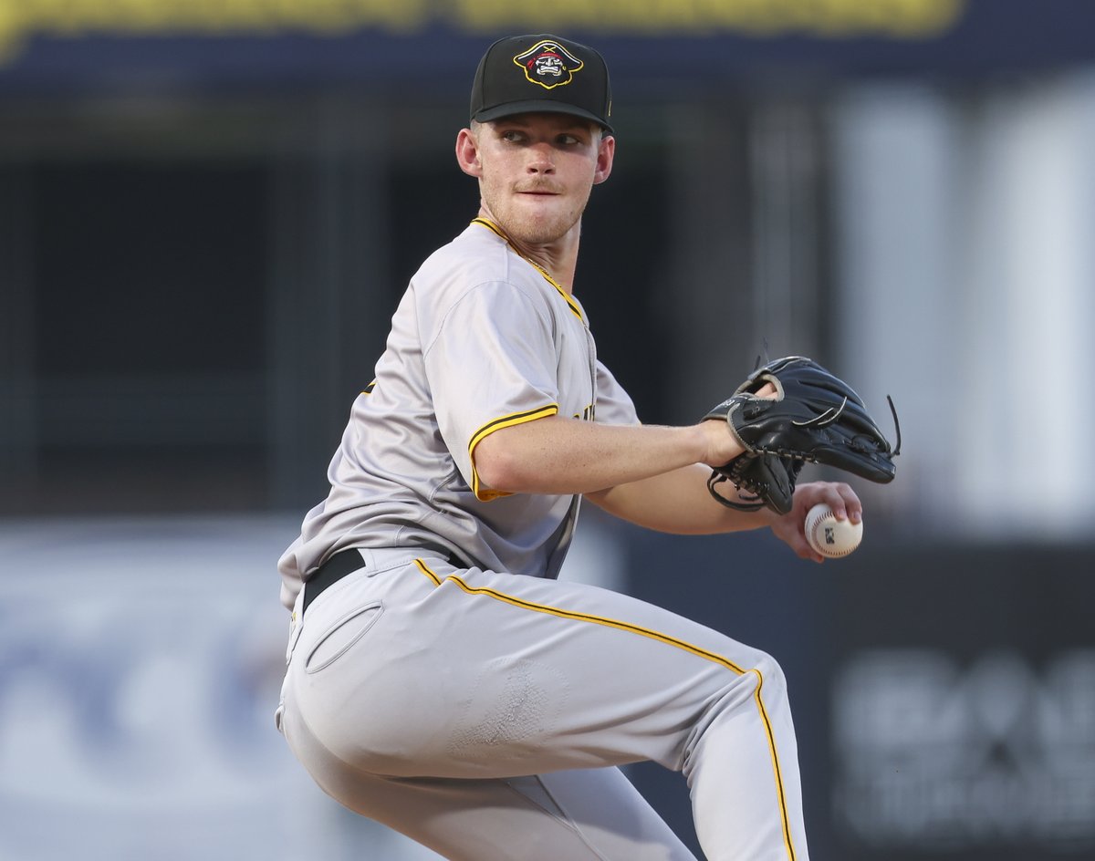MLBPipeline's tweet image. Michael Kennedy and Josh Hartle enter the #Guardians' Top 30 Prospects list after being acquired from the #Pirates in the deal that sent Spencer Horwitz to Pittsburgh. 

Scouting reports, and where the lefties rank: atmlb.com/4g5B3Oz