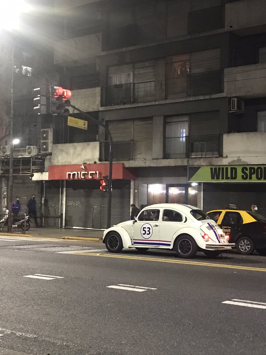 lo ultimo q me faltaba coincidir en la avenida con el pelotudo de herbie
