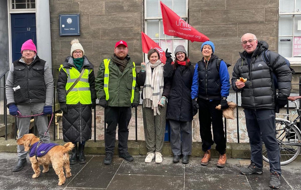 Unite UCU (@uniteucu) on Twitter photo 🪧🏴 <a href="/UCUScotland/">UCU Scotland</a> staff and four-legged supporter on their picket line today
#ReclaimUCU #SupportTheStrike #DogsOnPickets 🪧🏴 <a href="/UCUScotland/">UCU Scotland</a> staff and four-legged supporter on their picket line today
#ReclaimUCU #SupportTheStrike #DogsOnPickets