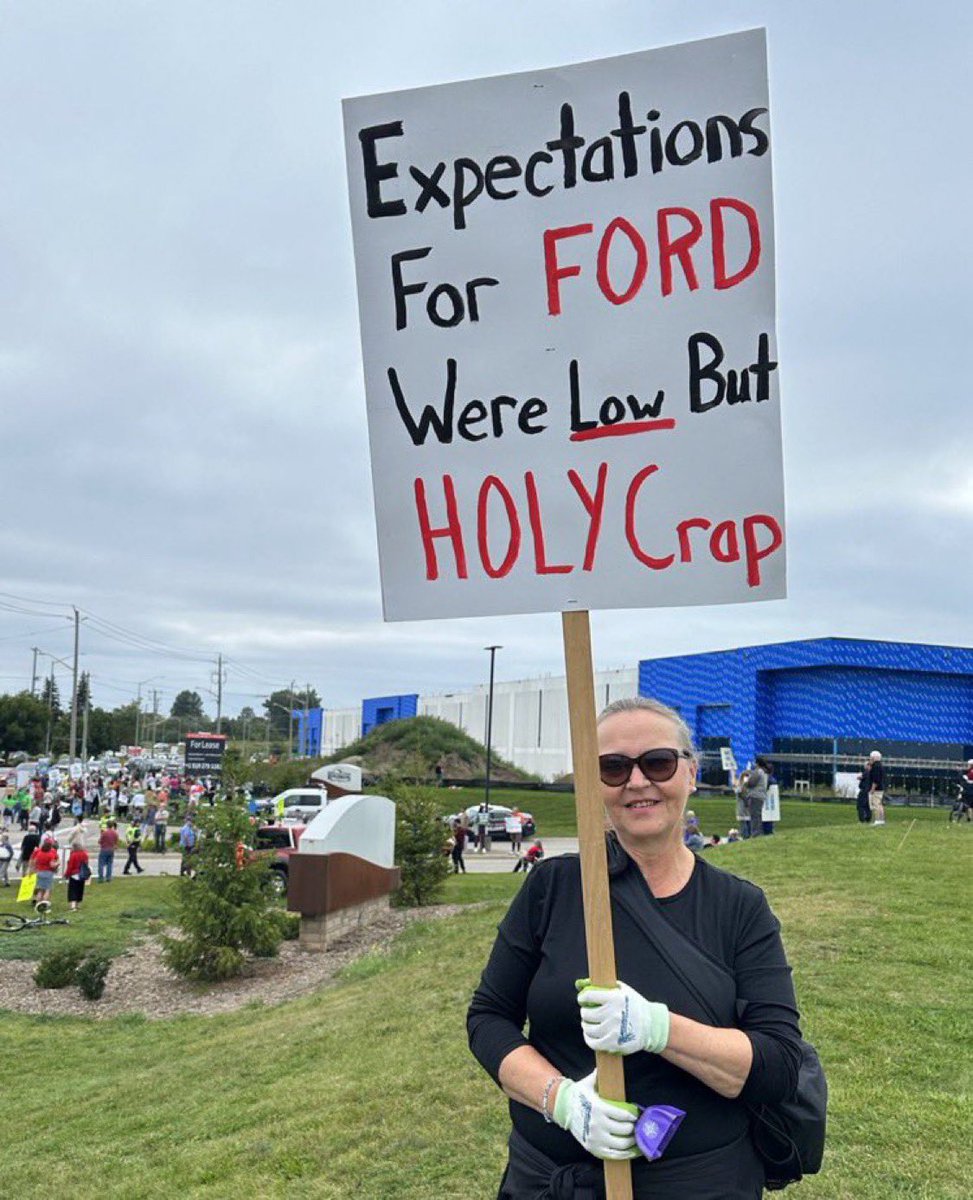 ICGardner's tweet photo. @PCPressOffice #GreenbeltScandal
Cutting healthcare
Cutting education
Largest cabinet 
Slashing #TOcouncil
#BikeLanes
#413
Killing #HamiltonLRT

Just a few examples where #DebacleDoug &amp; the @OntarioPCParty have demonstrated that they can’t be trusted.

#YouJustDontGetIt, do you?
@BonnieCrombie https://t.co/wTqGfBMhcx