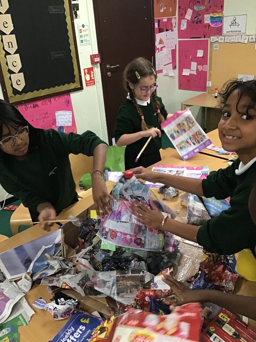 Discovery Primary School Year 3 tweet media