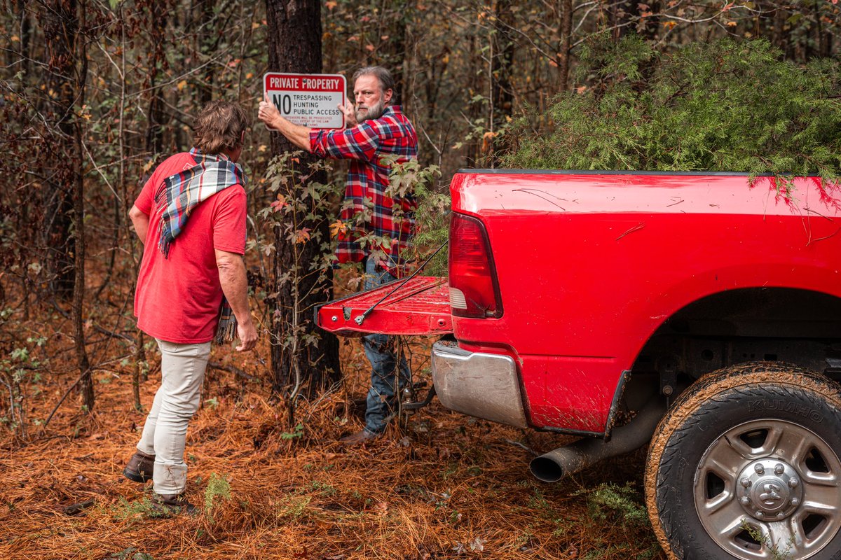 darrylworley's tweet photo. When me and @officialandygriggs go to cut down a Christmas tree in a hurry! Is that sign just a suggestion……. 

Daddy Looked A Lot Like Santa is out now! Link in bio….. 
.
.
#Chritsmas #music #santa #daddy #tree #notresspassing #ooooopppppps https://t.co/i8KafXtuvc