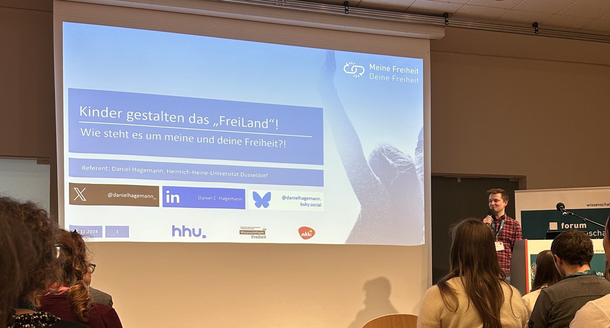 Team Bürgeruni (@teambuergeruni) on Twitter photo Jetzt: Blick in die Praxis - u.a. stellt <a href="/danielhagemann_/">Daniel Hagemann</a> von der <a href="/HHU_de/">Heinrich-Heine-Universität Düsseldorf</a> das Projekt im Rahmen des <a href="/w_jahr/">Wissenschaftsjahr</a> „Meine Freiheit - deine Freiheit“ und das Teilprojekt „FreiLand“ vor. #fwk24 Jetzt: Blick in die Praxis - u.a. stellt <a href="/danielhagemann_/">Daniel Hagemann</a> von der <a href="/HHU_de/">Heinrich-Heine-Universität Düsseldorf</a> das Projekt im Rahmen des <a href="/w_jahr/">Wissenschaftsjahr</a> „Meine Freiheit - deine Freiheit“ und das Teilprojekt „FreiLand“ vor. #fwk24