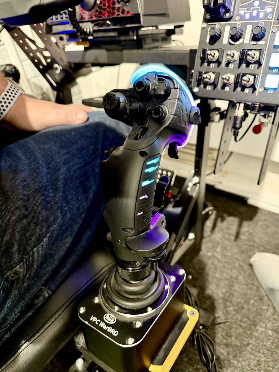 iconcitycom's tweet image. We are streaming Flight Sim 24 tonight in the Sim rig using the Virpil! @VIRPILControls come and see over on TikTok live!! tiktok.com/@iConCitycom #flightsim #msfs24