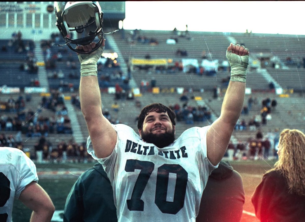 Brad Logan tweet media