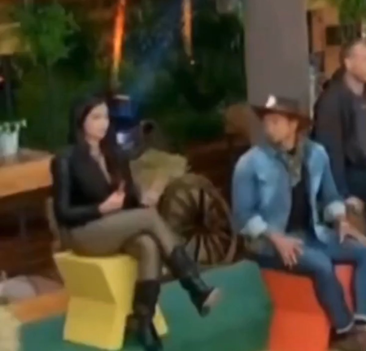 Dantinhas's tweet photo. 🚨VEJA: A hashtag ‘CANCELA O PODER’ segue sendo o assunto mais comentado no Brasil no Twitter/X. 

A movimentação também ganhou destaque na grande mídia. Será que o Poder será cancelado? #AFazenda https://t.co/T2oa5Ku7h7