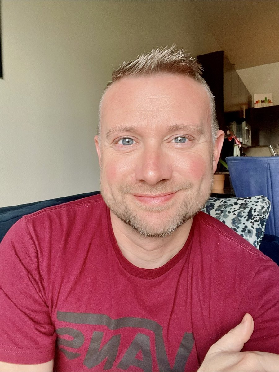 Happy Wednesday everyone!