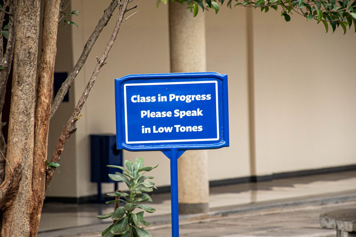 StrathU's tweet image. Class is now in session, put those phones away📵 and grab your notebooks!✍️📒

The legendary Dr. James Boyd McFie is here to give us a lecture on #Sustainable reporting and disclosure in line with International Financial Reporting Standards (IFRS).

#OneMoreClass #SUreFuture