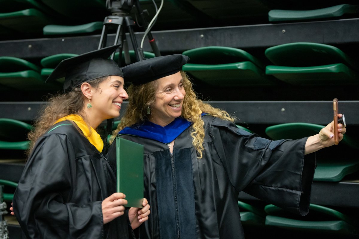 GradSchoolCSU's tweet image. We are livestreaming commencement on Friday, Dec. 13 – so your friends or family can watch you graduate from wherever they are! 🎥 The live webcast can be accessed via the link on our commencement website 15 minutes before the ceremony begins. Link at: graduateschool.colostate.edu/commencement/