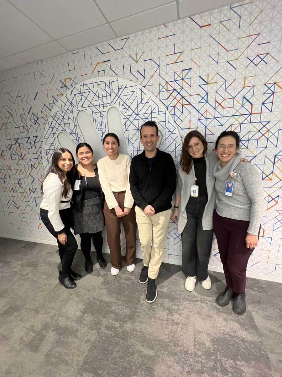 Thank you <a href="/kidneyomicsamps/">Matt Sampson</a> for the words of wisdom today with <a href="/lurie_neph/">LurieNephrology</a> fellows 😊🙏🏽