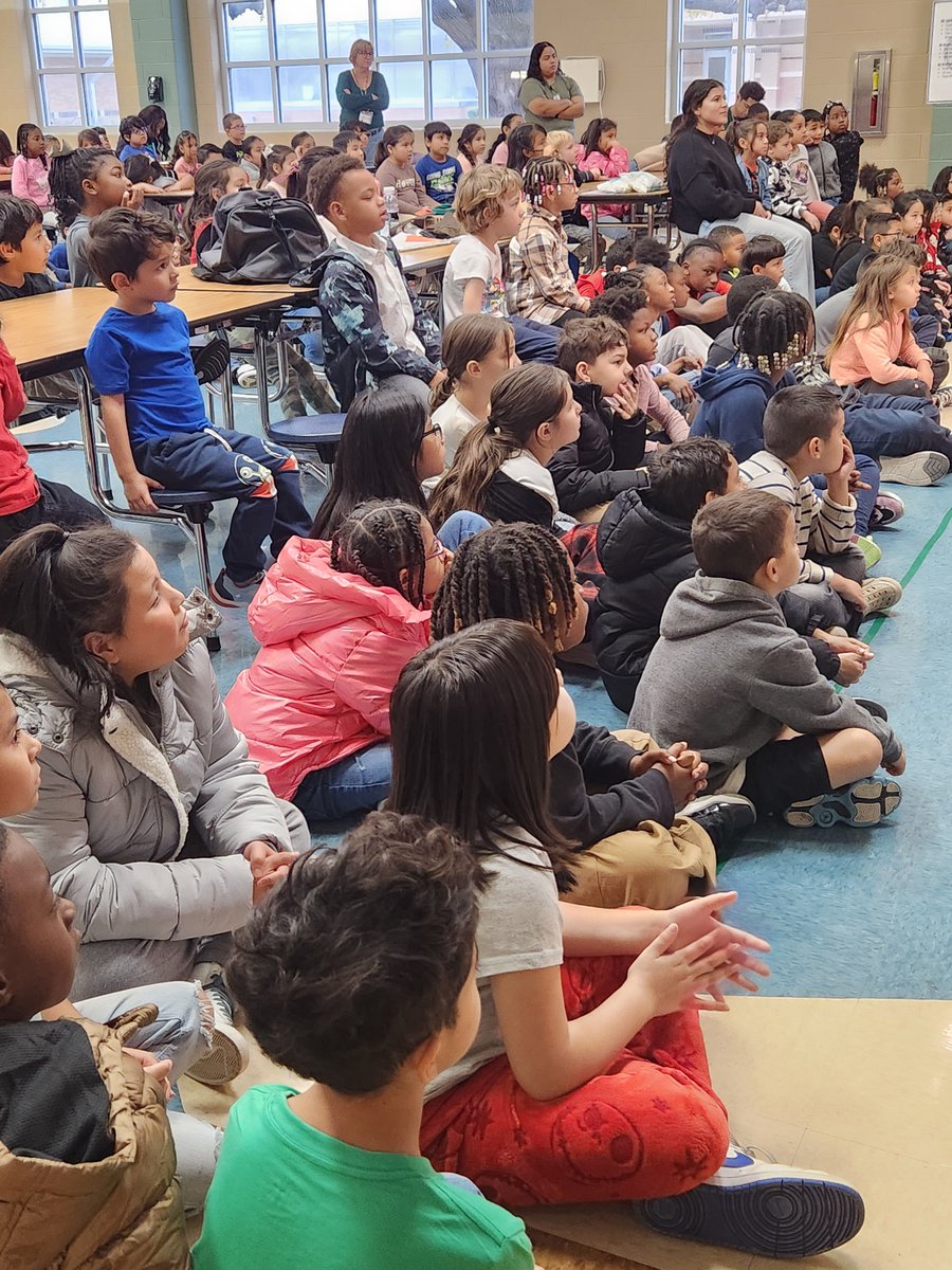 DragonsDean's tweet photo. Thank you to Mr. Brently Bartlett, Waco High Choir Director, and his AMAZING choir who performed for our 3rd grade Dragons yesterday!
#LeadForResults #wacoISD https://t.co/LQnoQQOTkB
