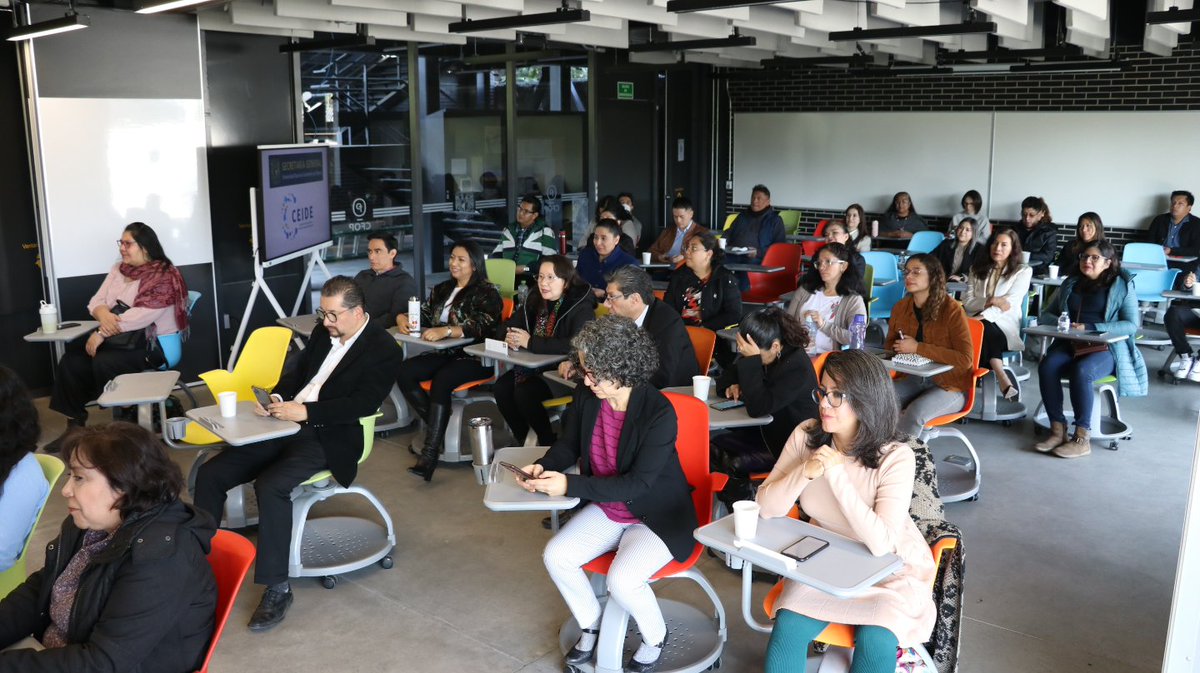 CEIDE_UNAM's tweet photo. El día de hoy llevamos a cabo una reunión de trabajo en la #CEIDE para revisar los avances durante este 2024 y analizar las actividades a realizar el próximo año.
Continuamos trabajando para mejorar nuestros procesos y servicios con la comunidad universitaria.
#CEIDEcontigo https://t.co/4bk9ulvNMf