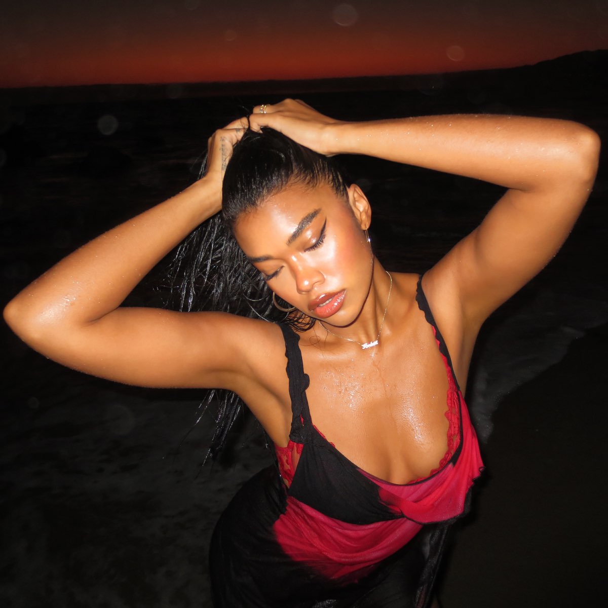 Amber Mark é uma queridinha aqui do podcast, mas se você ainda não conhece, comece pelo EP “Loosies”, uma de nossas dicas no último programa. Delícia demais! 😋