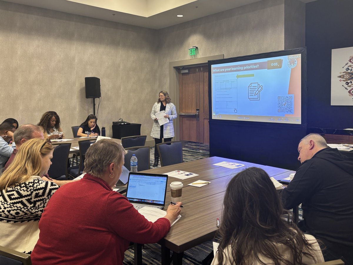 Melanie Sanders tweet media