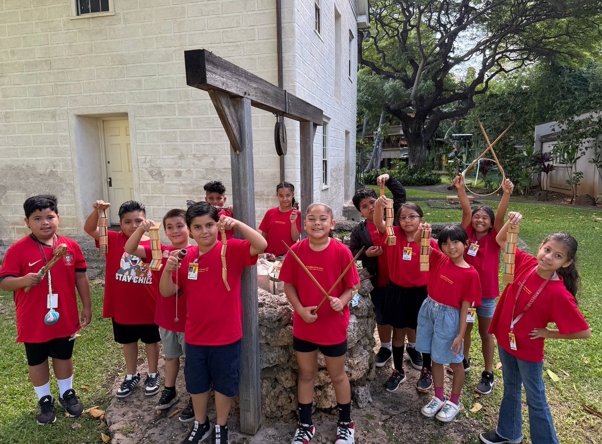 Grade 3's field trip the Mission House Museum. Students learned about how the Missionaries lived, worked, and played when they first arrived on the islands. <a href="/HIMissionHouses/">Hawaiian Mission Houses</a> <a href="/HIDOE808/">Hawai‘i Public Schools</a>