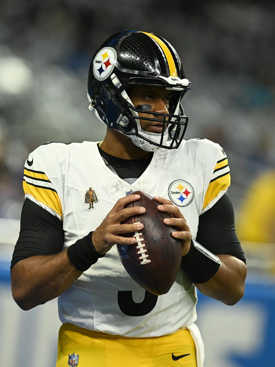 MLFootball's tweet photo. LEGENDARY: #Steelers QB Russell Wilson now has the 5TH MOST REGULAR-SEASON WINS IN #NFL HISTORY by a quarterback in his first 13 seasons.

Only Peyton Manning, Brett Favre, Tom Brady, and Ben Roethlisberger have won more than Russ.

🤯 Legend. https://t.co/0QTwHc4t6p