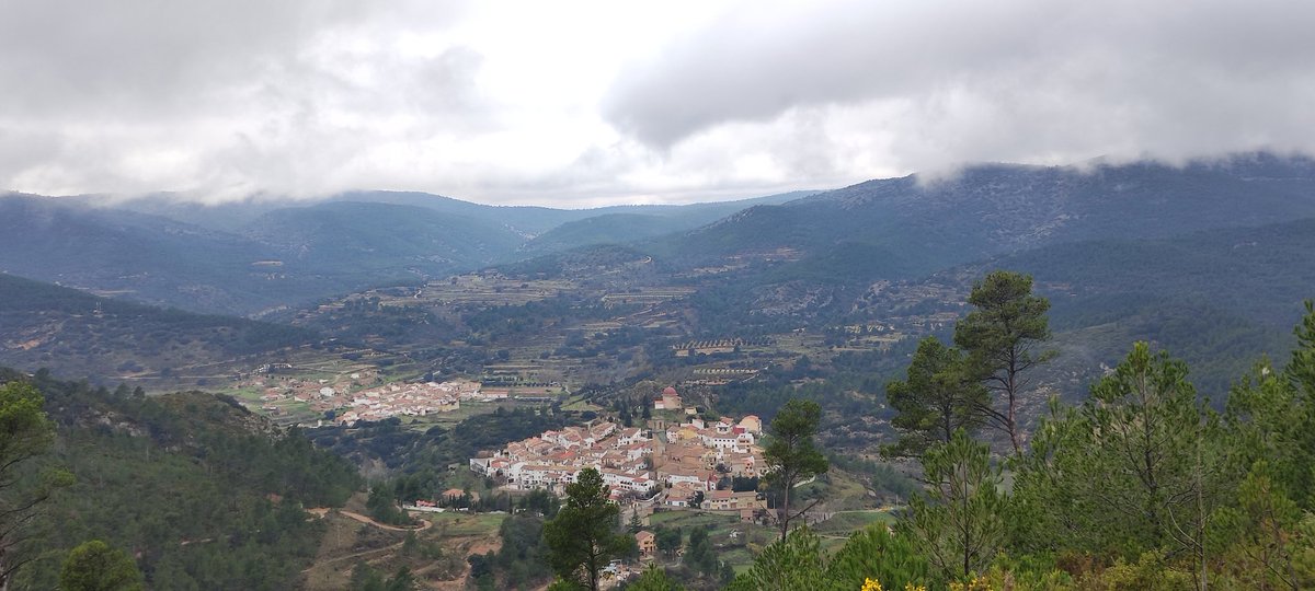 C_sempervirens's tweet photo. Peñaparda, Osset, Peñaparda,Andilla, Osset. https://t.co/994kjBZBHR