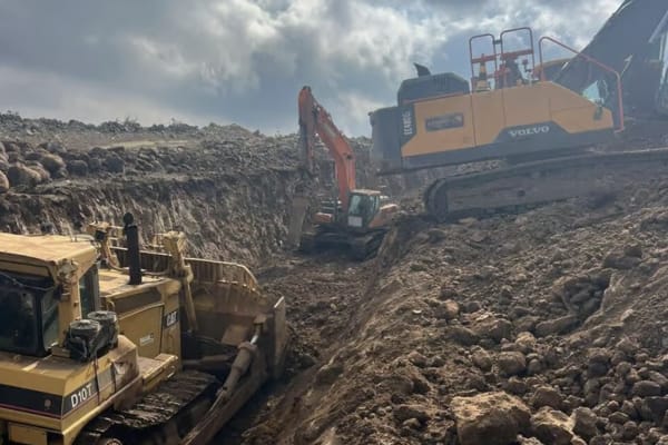 all_israel_news's tweet photo. Implementing lessons from Oct 7 invasion, IDF accelerates building of security barrier on Syrian border to prevent infiltration by jihadists https://t.co/yCPW8goOuu

 #Israel #IDF #GolanHeights #SecurityBarrier #BorderSecurity #Syria #CounterTerrorism #MiddleEast https://t.co/KNsOcGZdJG