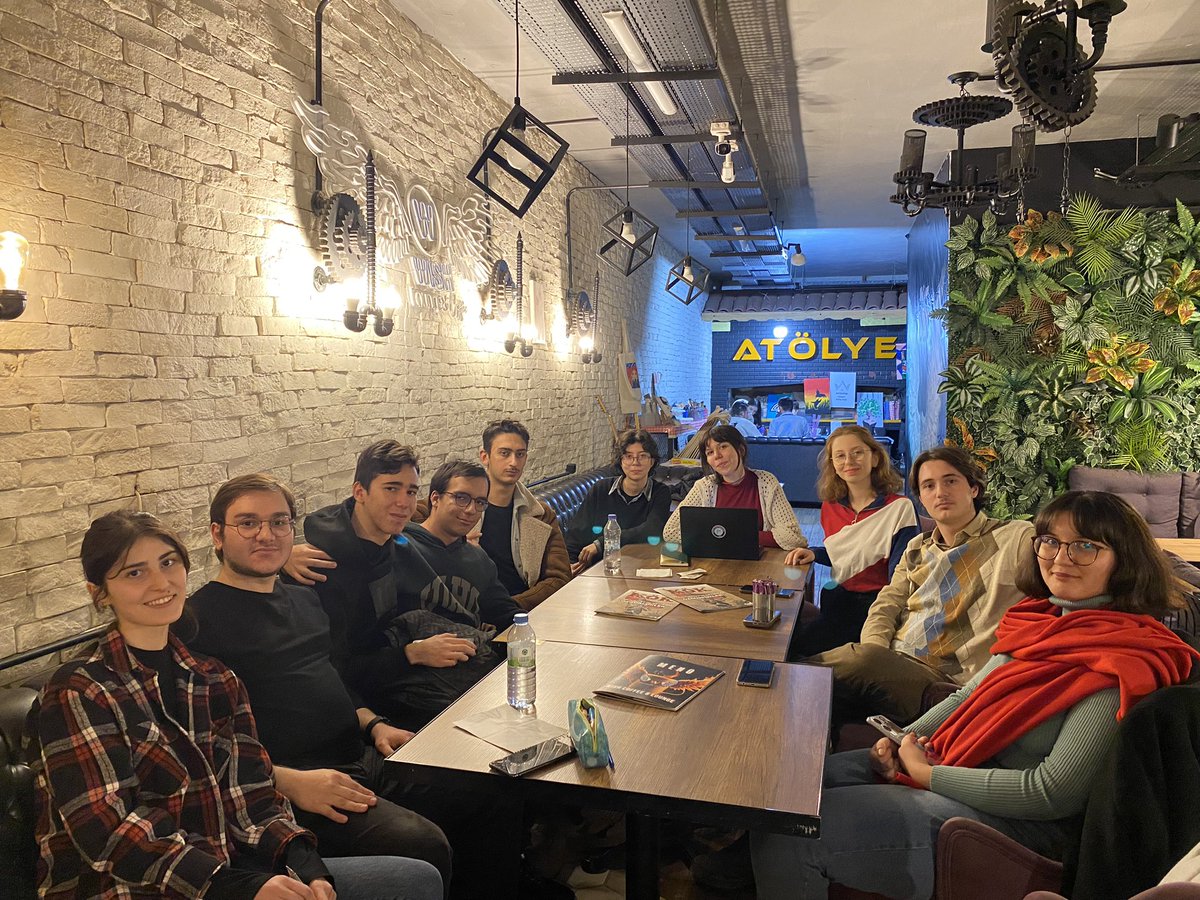 Türk Devrimi Akademis Fanzin yazı kurulunun ilk toplantısını tamamladık. Fanzinimizde yazı yazmak ve görev almak isteyen arkadaşlar bizlere ulaşabilirler🇹🇷✋🏻