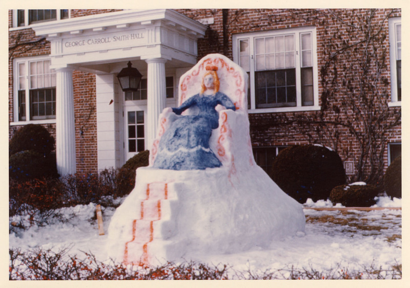 BatesAlumni's tweet image. Over the years, winters at Bates were busy, but our students still found time to craft these one-of-a-kind snow sculptures. Swipe through and let us know—which one was your favorite?❄️ ⛄️