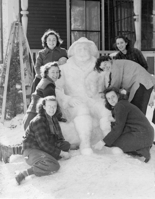 BatesAlumni's tweet image. Over the years, winters at Bates were busy, but our students still found time to craft these one-of-a-kind snow sculptures. Swipe through and let us know—which one was your favorite?❄️ ⛄️