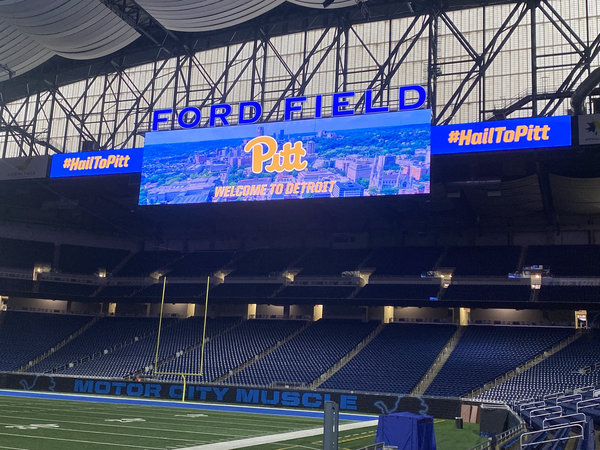 We had a great day welcoming <a href="/Pitt_FB/">Pitt Football</a> to Detroit and Ford Field! 

#H2P