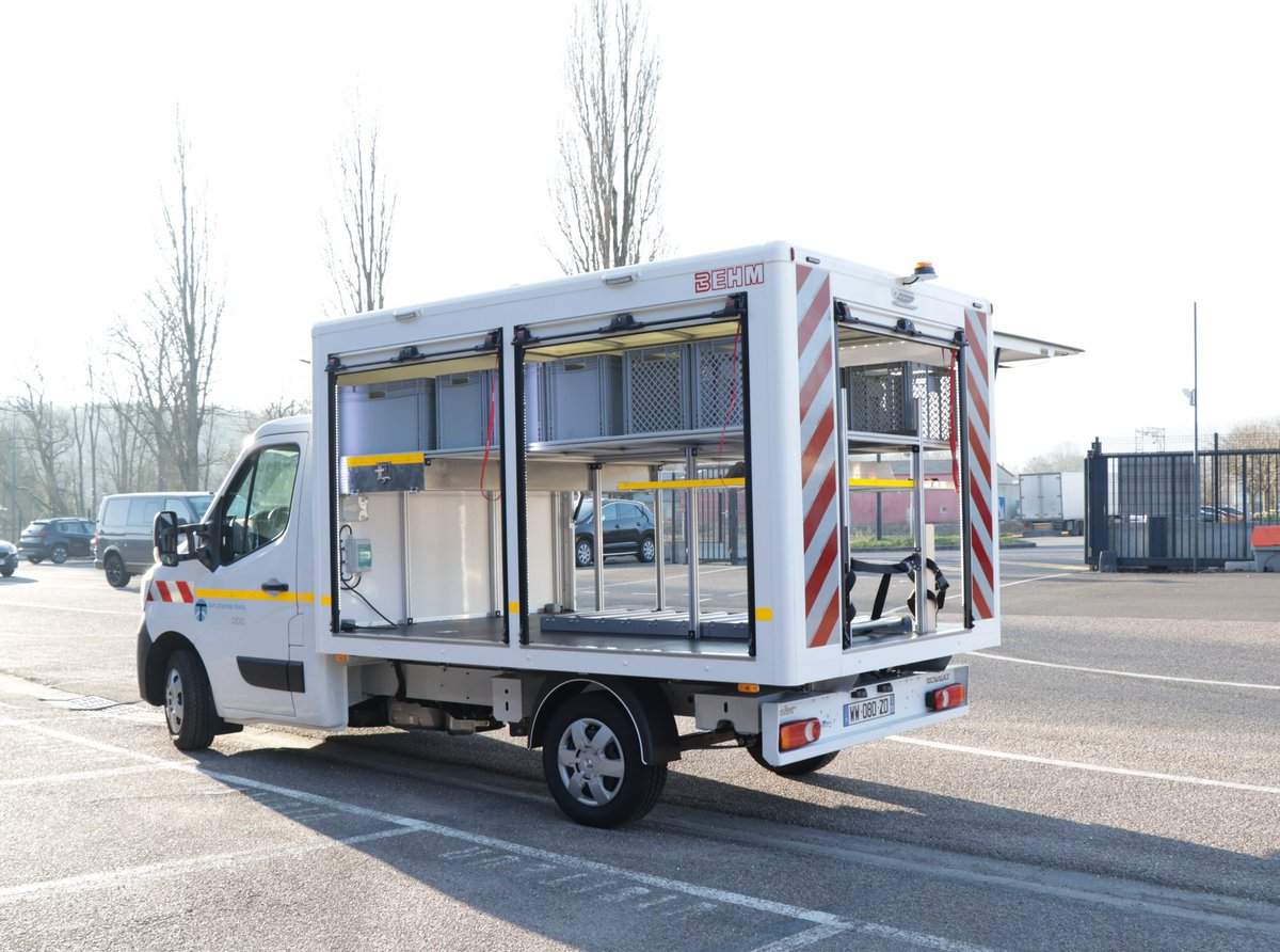 Véhicule de Transport de Matériel d’Intervention pour la Société des Transports Pétroliers par Pipeline sur châssis <a href="/renault_fr/">Renault France</a>  3.5T.

🚨

Nous remercions les équipes de #TRAPIL pour leur confiance.

#Trapil #Renault #transport #vehicules