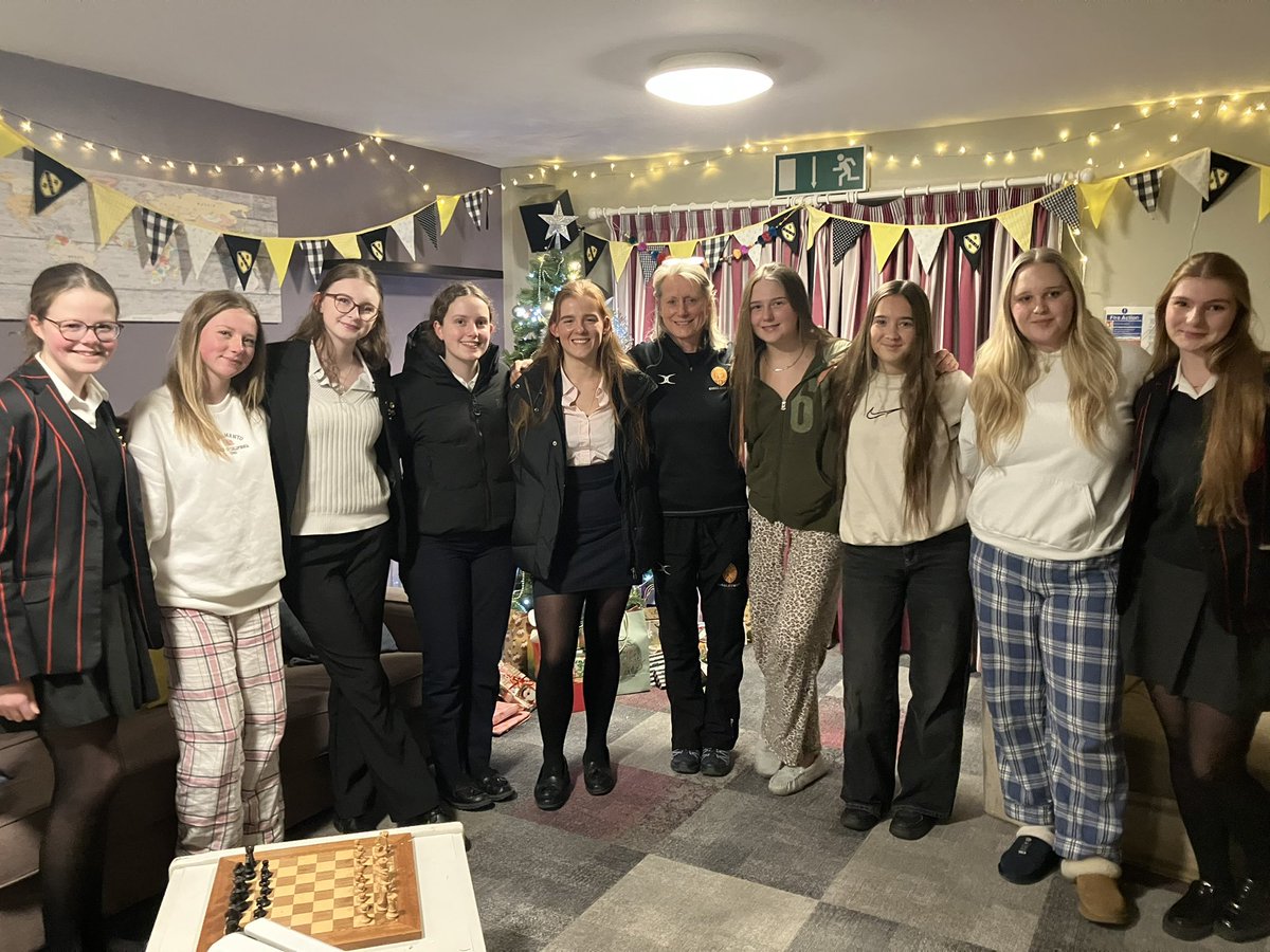 Style House tweet media