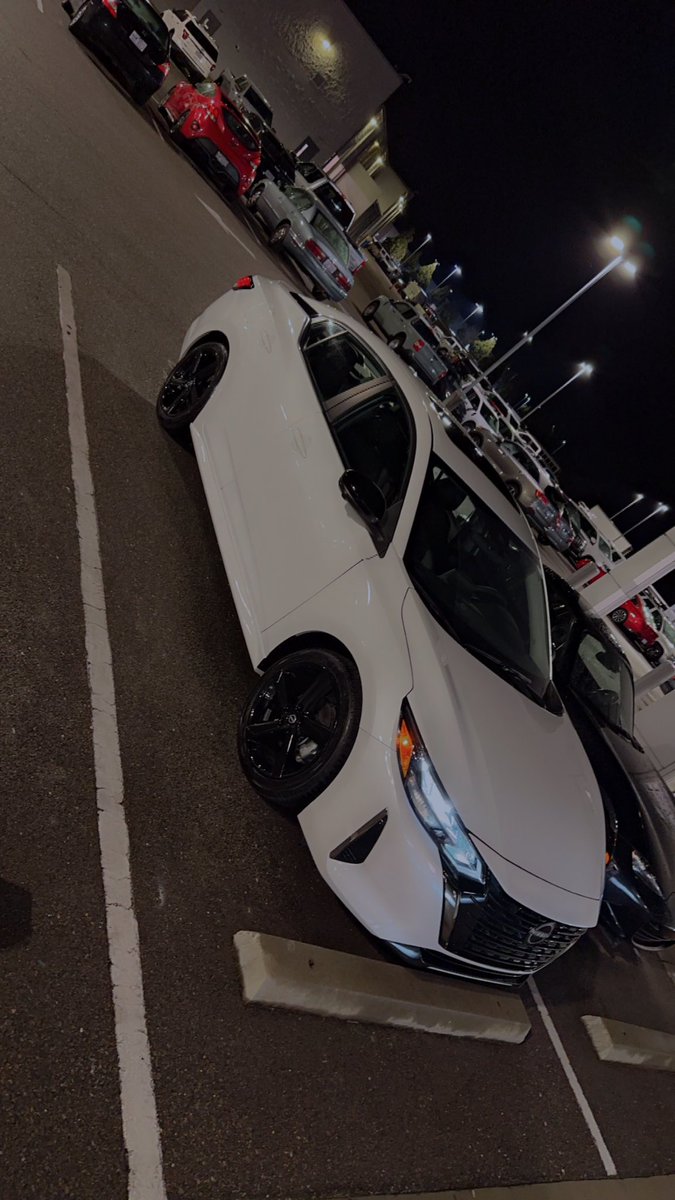 __TheRealDeeJay's tweet photo. Meet my new baby 🖤🚗 https://t.co/IHAnxEKcES
